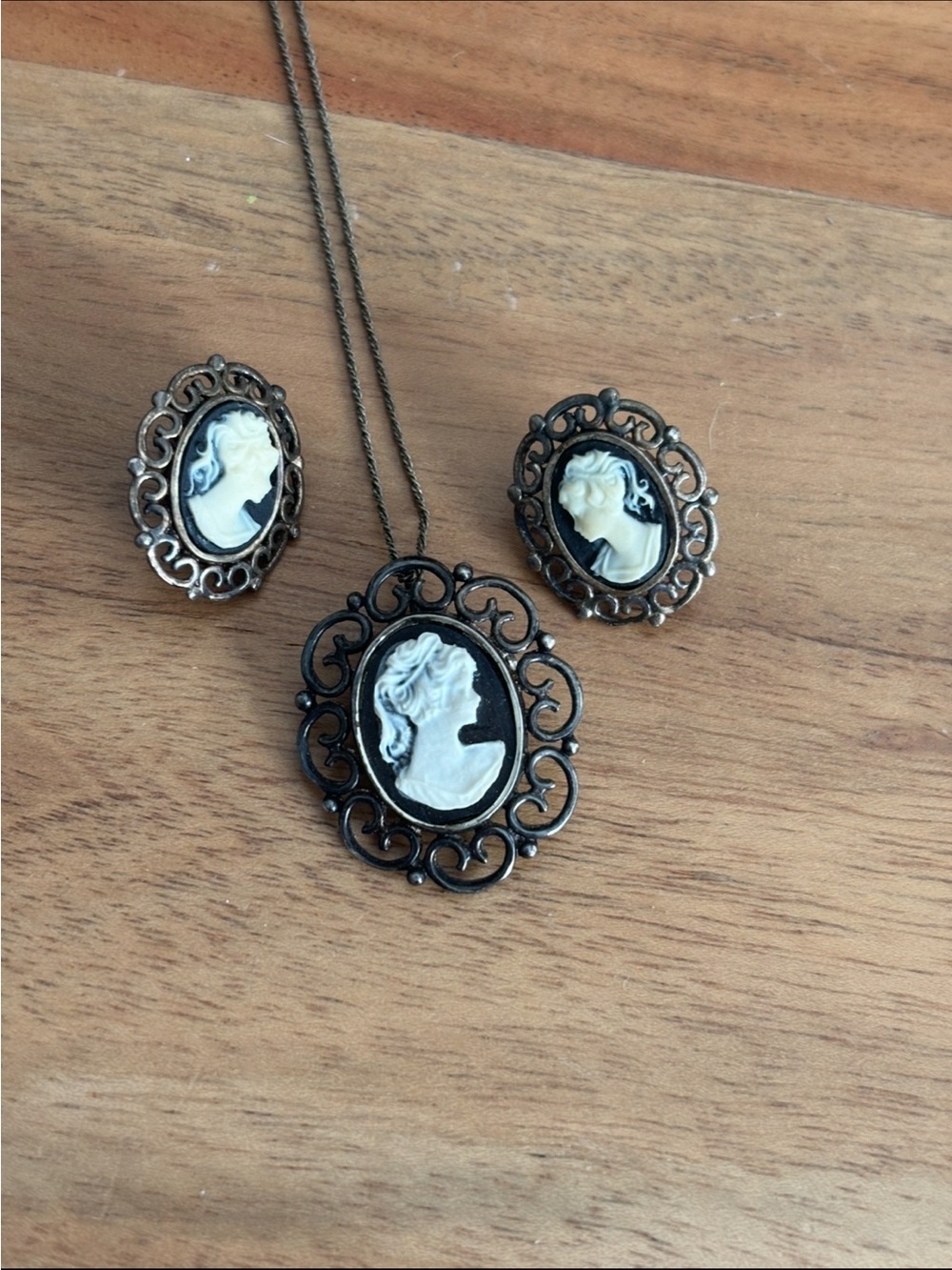 Sterling Silver Vintage Style Black and Cream Cameo Necklace and Earring Set